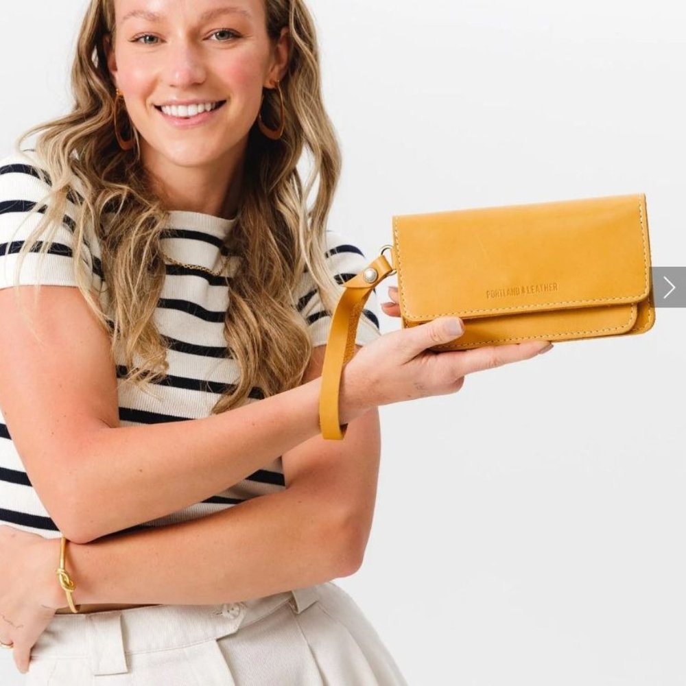 Portland Leather Never Worn, New in box, Real Leather - Lily Wristlet Sunflower